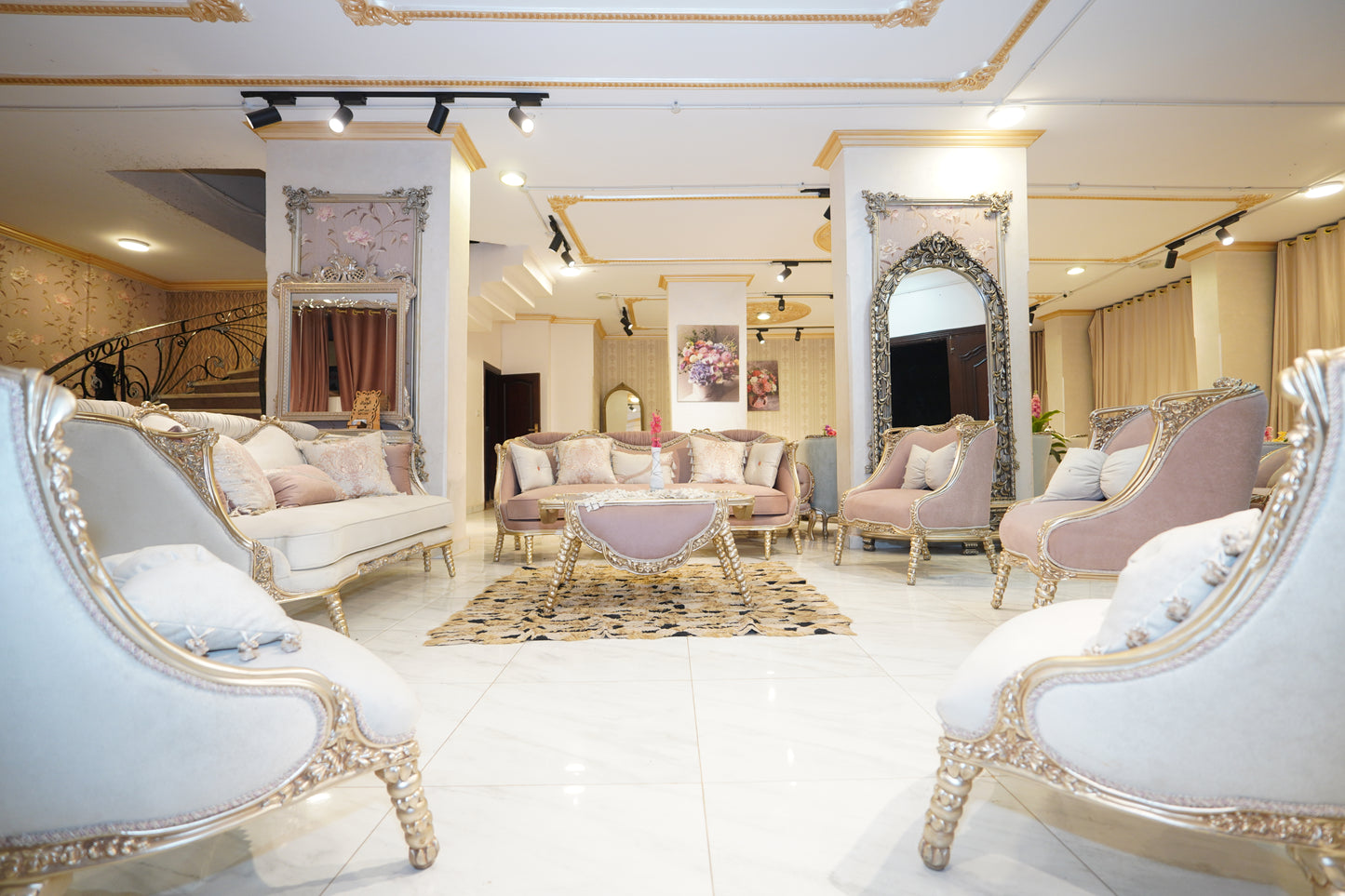 Kaiserlich Eleganz 5 teilig - Alhariri mobel