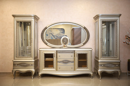 Opulentes esszimmer buffet, spiegel und zwei schranke